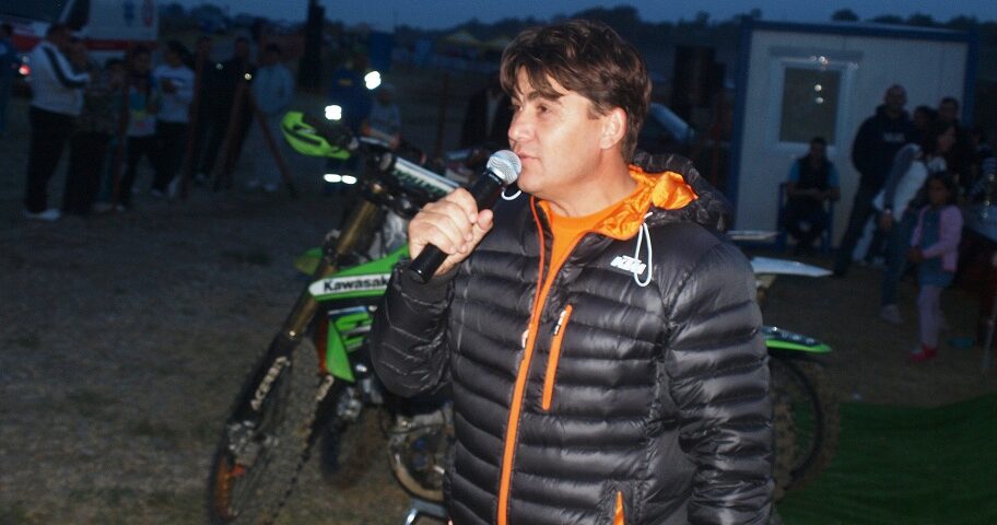 Cătălin Corbea, primarul comunei Prundu, despre circuitul de motocross: „Sigur pentru piloţi, spectaculos pentru public”
