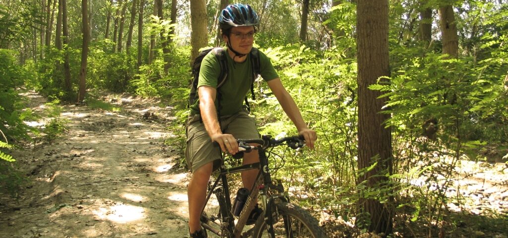 Trasee marcate pentru cicloturiști în zona Dealu Mare