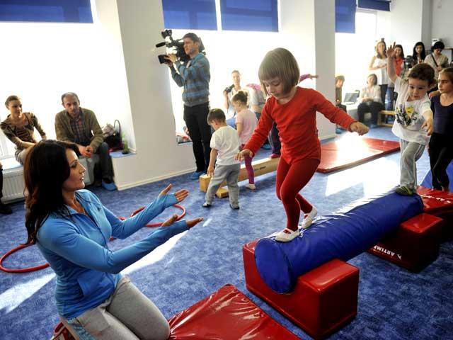 Fundaţia Nadia Comăneci susţine sportul românesc prin “10 pentru gimnastică”