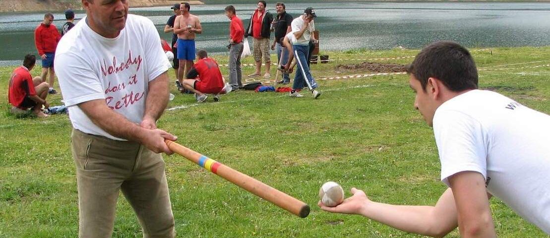 “Cupa speranţei” la oină, o competiţie an de an mai puternică