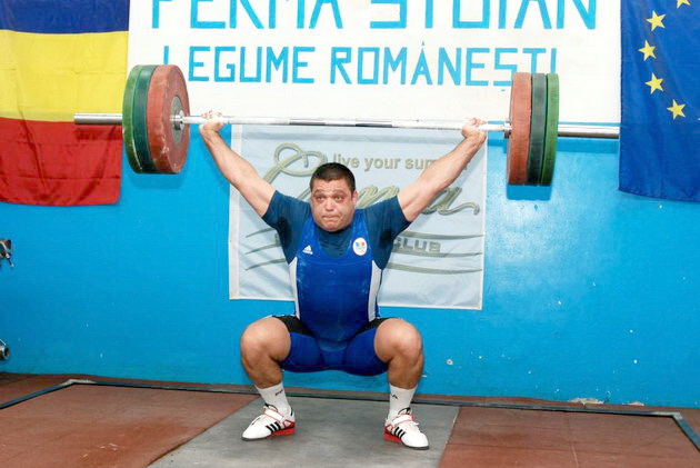 Aurel Tătaru s-a accidentat la Tirana