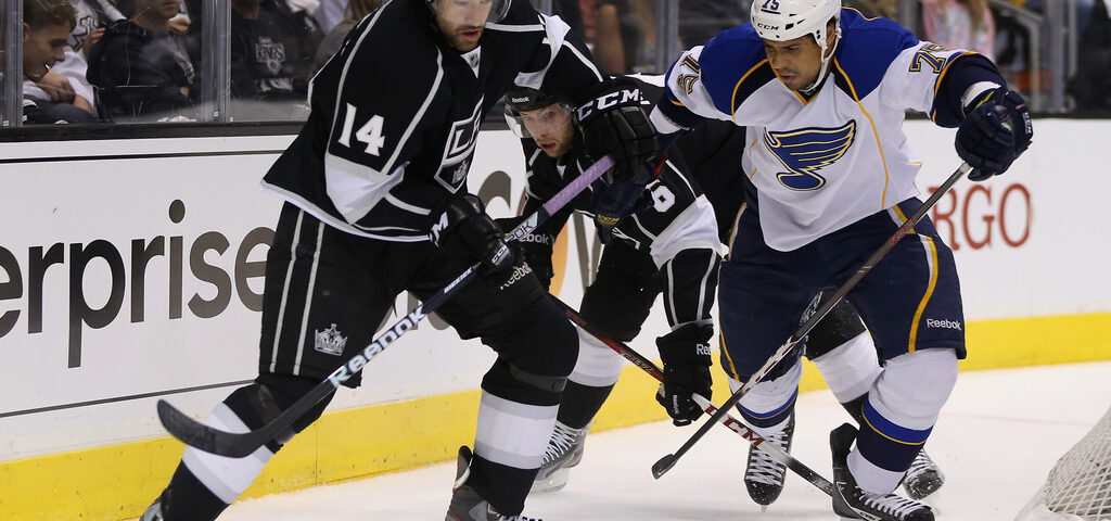 Los Angeles Kings se califică în semifinalele Conferinței de Vest din NHL