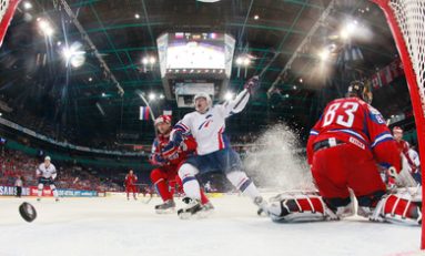 Franţa a învins Rusia la Campionatul Mondial de hochei