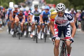 Adam Hansen câștigă prima etapă în evadare din Turul Italiei