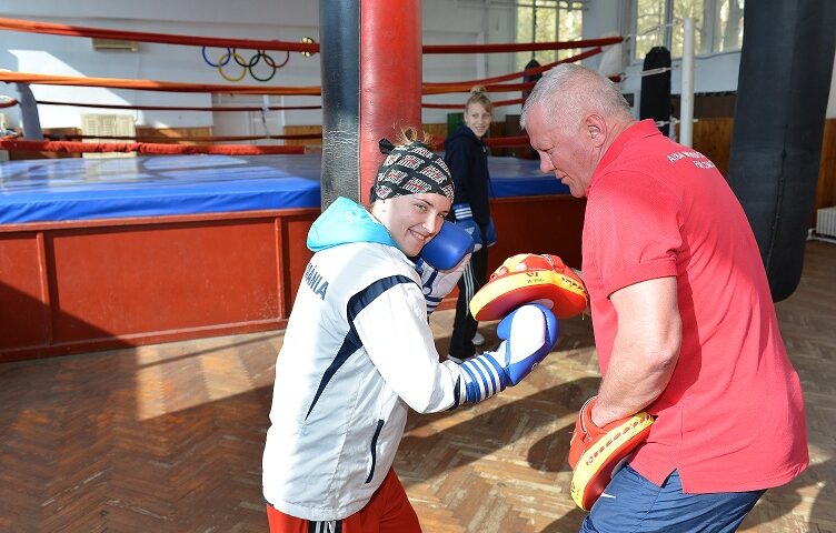 Leonard Doroftei are aşteptări mari din partea româncelor care vor participa la Europenele de box