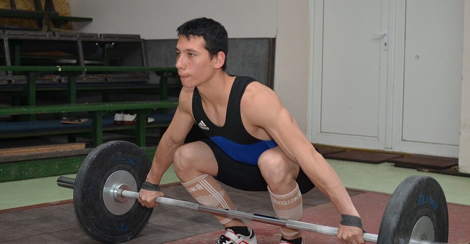 Toată greutatea e în mâinile lor