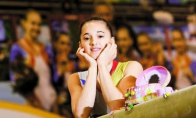 La mulți ani, Larisa Iordache! 