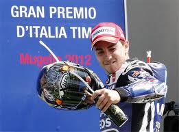Lorenzo învinge la Mugello, dar Pedrosa rămâne lider la Moto GP