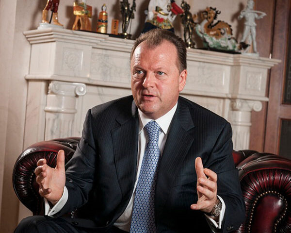 Marius Vizer, demnitarul român cu cea mai înaltă funcţie din toate timpurile