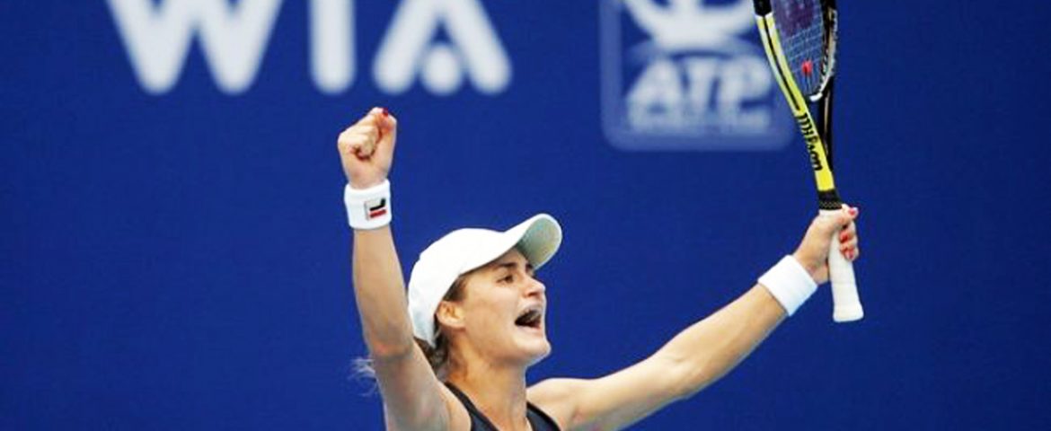 Monica Niculescu s-a calificat în semifinalele probei de dublu la Eastbourne