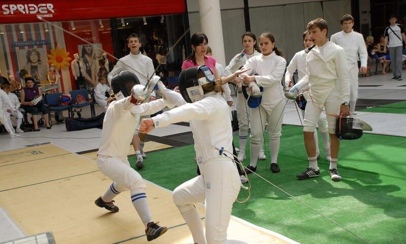 Pe 25 iunie încep Campionatele Naționale de Scrimă pentru copii