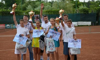 Cei mai buni sportivi ai Iaşului, premiaţi la Gala Laureaţilor Sportului Ieşean
