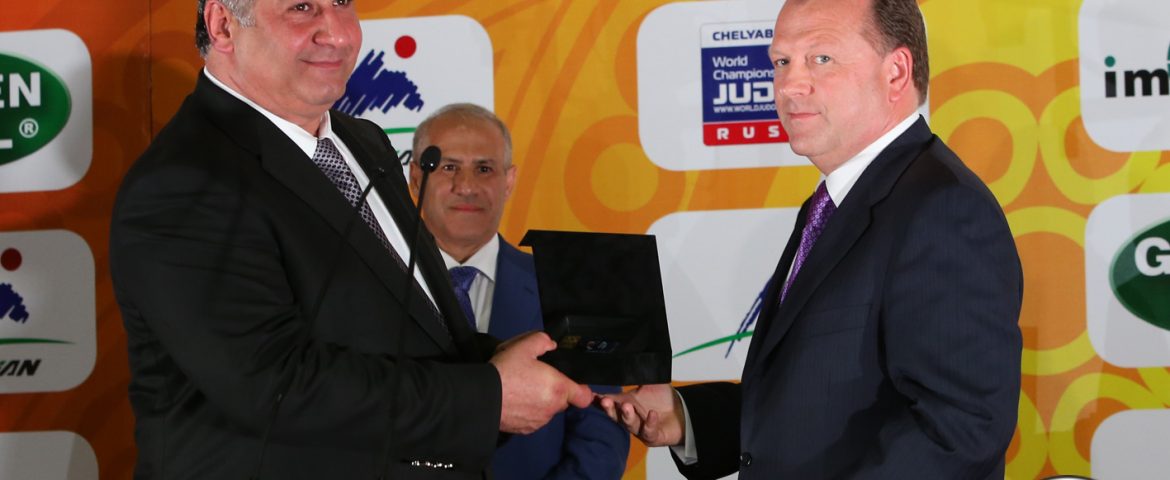 ACCORD cu sportul lumii pentru Marius Vizer!