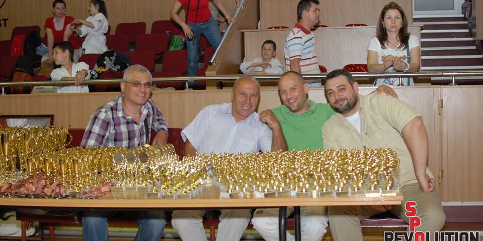 La mulţi ani, Virgil Făşie!