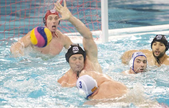 Trei victorii în trei meciuri pentru naționala de polo