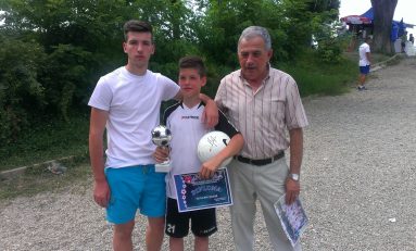 Robert Stănici, tânăr fotbalist care a pornit urcuşul spre afirmare