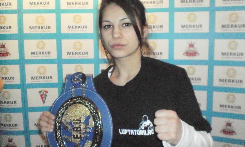 EXCLUSIV Antrenorul Corinei Cârlescu a explicat cum a pierdut eleva sa titlul european la box profesionist