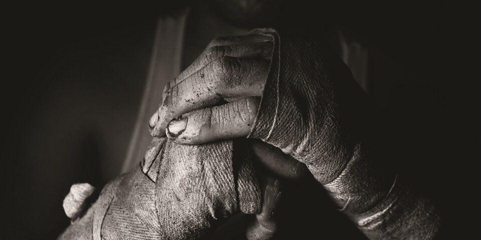 Că dacă ne-om căciuli, la ce dracu om mai trăi?!