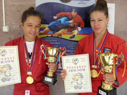 Două medalii de aur pentru România la Turneul Internațional de Sambo de la Erevan