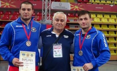 16 sportivi români la CM de lupte pentru juniori