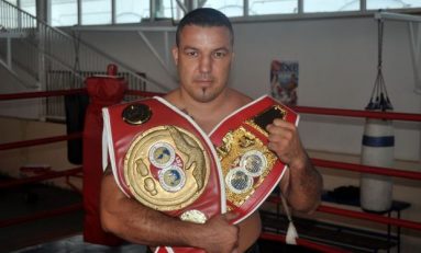 Un român va boxa în gala Klitschko vs. Povetkin