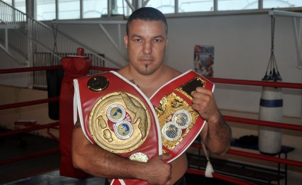 Un român va boxa în gala Klitschko vs. Povetkin