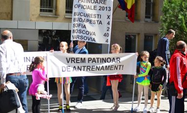 Copiii din Bucureşti vor deschiderea patinoarului "Mihai Flamaropol"