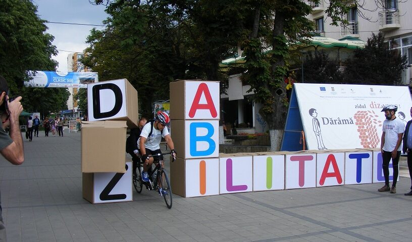 Dizabilitățile fizice și mentale, mai puternice decȃt dizabilitățile sociale