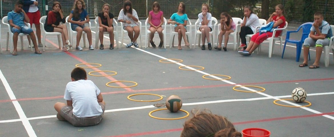 Minibaschet şi handbal la Cupa Cartierelor