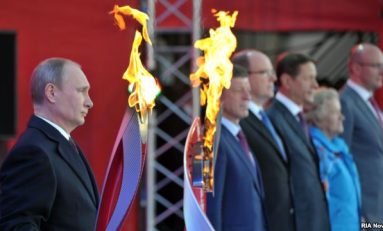 Flacăra olimpică a plecat spre Polul Nord