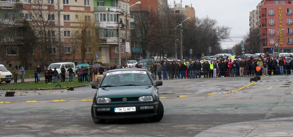 Drifting, slalom și adrenalină la Campionatul Național de Îndemânare Auto