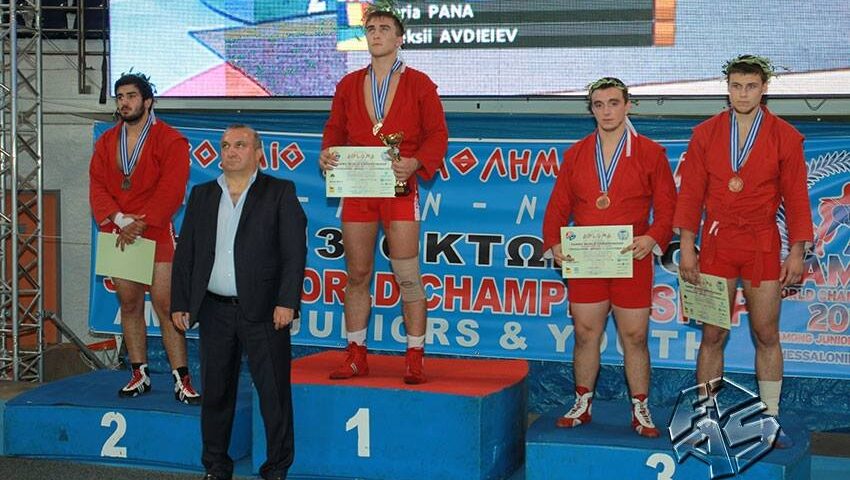 Două medalii pentru România la Campionatul Mondial de Sambo pentru tineret