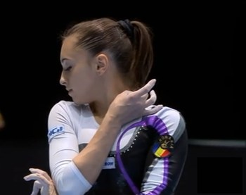 Larisa Iordache, bronz la sol la Mondialele de gimnastică