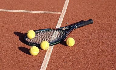 Studenţii au jucat tenis la Bucureşti