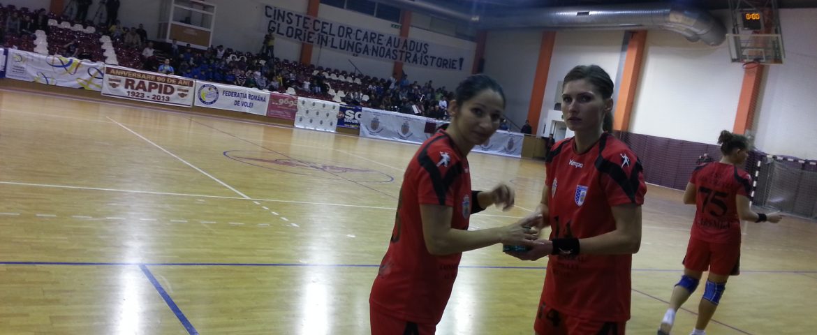 CSM București învinge HCM Roman și urcă pe locul cinci