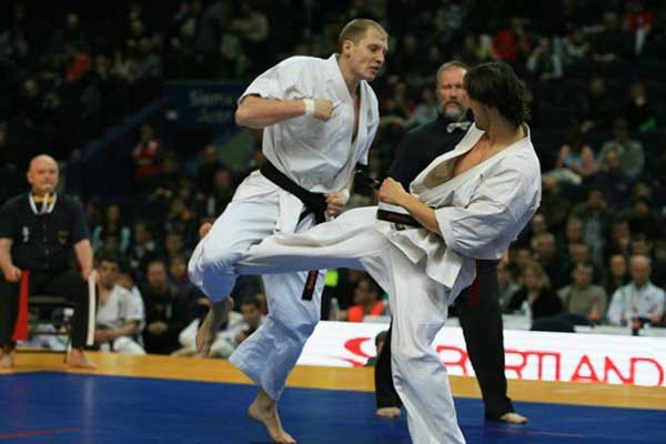 Oradea găzduiește CE de Karate Kyokushin