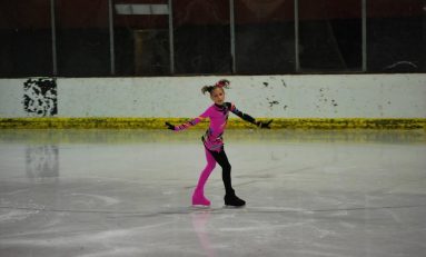 EXCLUSIV Cinci patinatori juniori ţintesc calificarea la Campionatul Mondial de patinaj artistic