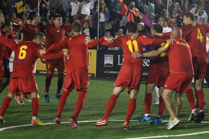 Minifotbal, maxi-performanță