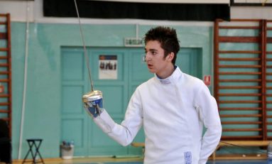 Spada masculină românească are viitor. Adrian Dabija este numărul 1 în Europa la cadeți