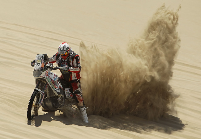 Tragedie în Raliul Dakar: un concurent a murit în etapa a cincea