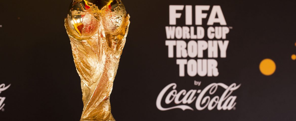 Trofeul Cupei Mondiale de fotbal ajunge în România