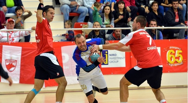 Steaua învinge Dinamo în Liga Națională de handbal