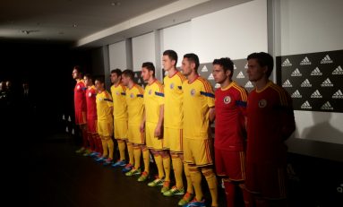 Tricolorii, în "straie" noi pentru meciul cu Argentina