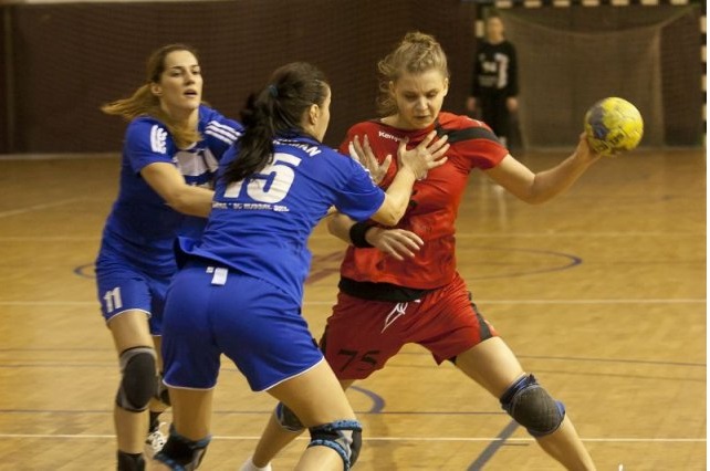 CSM Bucureşti a câştigat ultimul meci al sezonului regulat, dar a ratat play-off-ul