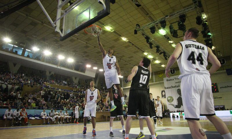 Sudul a învins Nordul în All Star Game-ul baschetului românesc