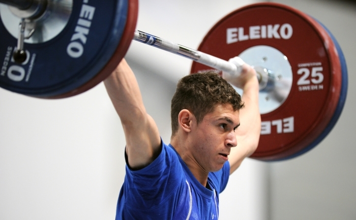Florin Croitoru, două medalii de aur în prima zi a CE de haltere