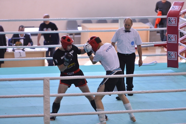 Elita kickboxing-ului românesc s-a adunat la Centrul Sportiv Apollo
