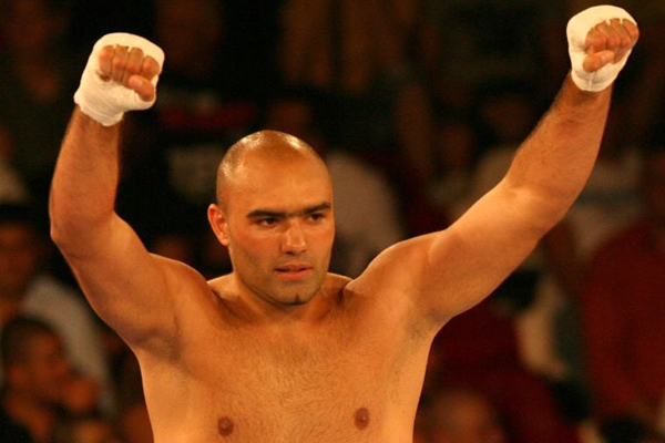 Pas important pentru cariera lui Bogdan Dinu