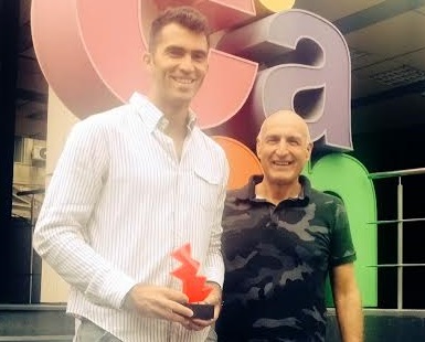 Trofeu special primit de Horia Tecău din partea organizatorilor BRD Năstase Țiriac Trophy