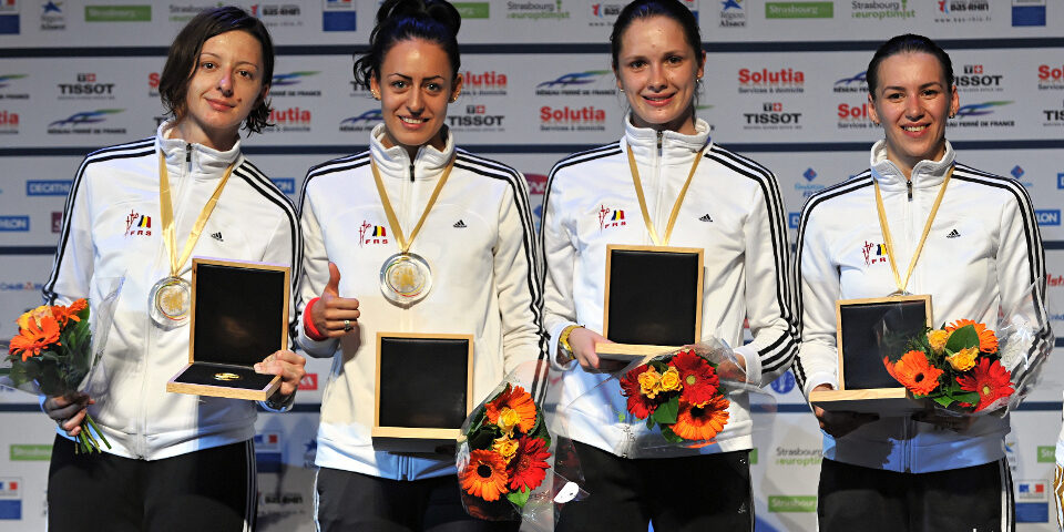 Aur pentru spadasinele noastre la C.E. de scrimă de la Strasbourg